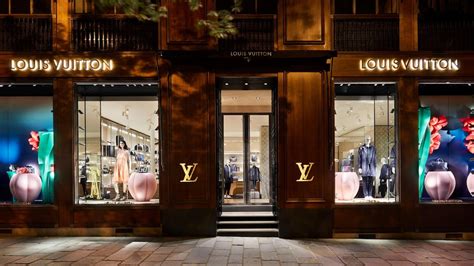 Magasin Louis Vuitton Saint